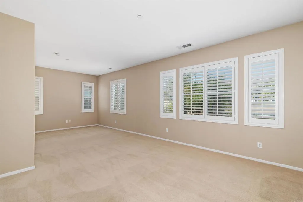 https://cdn.realtyfeed.com/cdn/127/306518793/6f3e2936067547065e0d267cf14d3fe1.webp