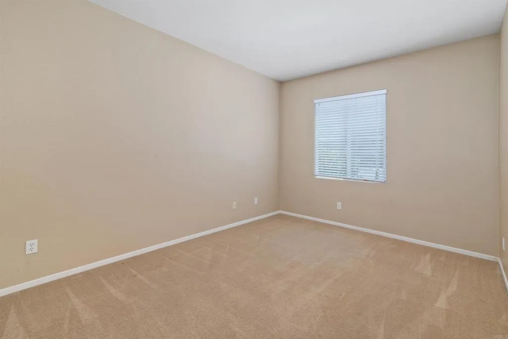https://cdn.realtyfeed.com/cdn/127/306518793/ff6c432f87fa4cb4e2a723c89124b6a0.webp
