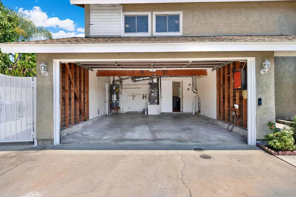 https://cdn.realtyfeed.com/cdn/127/306518806/bcd7738861a4cd7feef4404b15884af6.webp