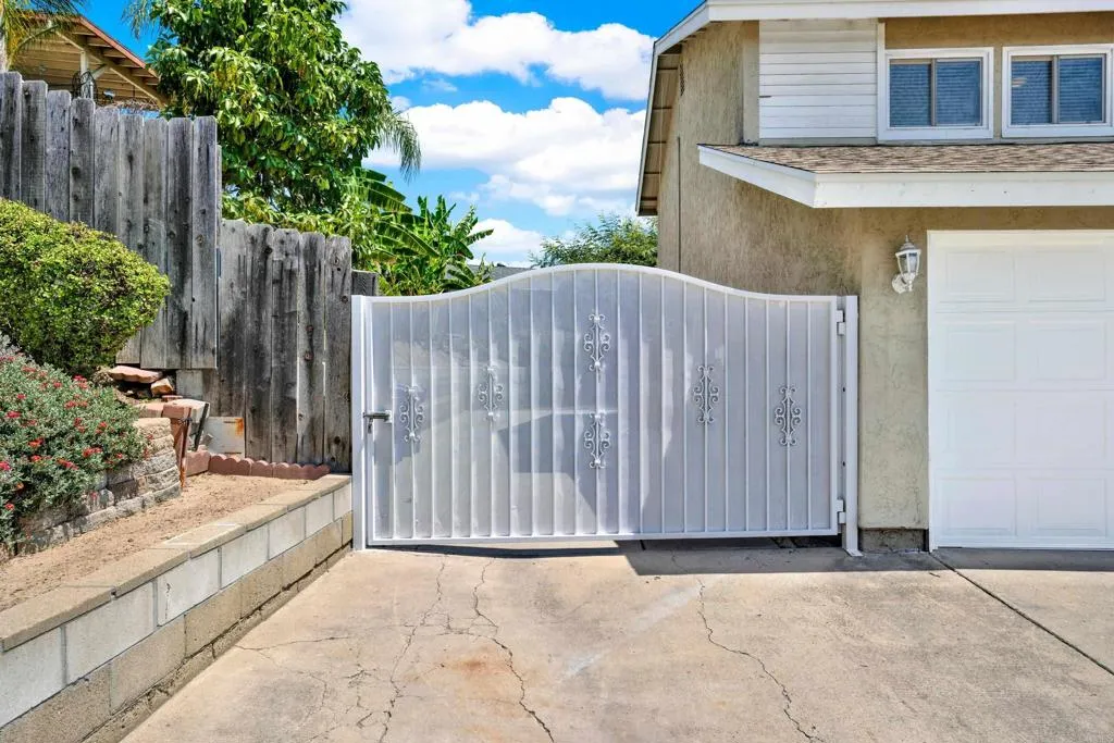 https://cdn.realtyfeed.com/cdn/127/306518806/f0530fc53c9b8ef7148916dd8568ba39.webp