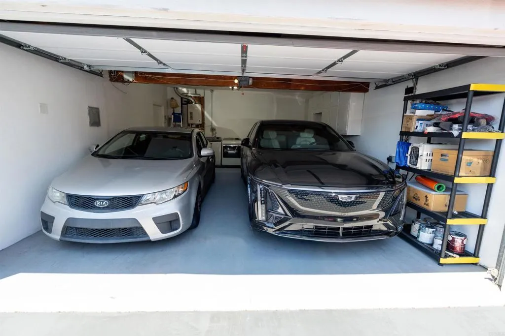 https://cdn.realtyfeed.com/cdn/127/306518845/c9be22c1b0923cbc3b50aa538a59a900.webp