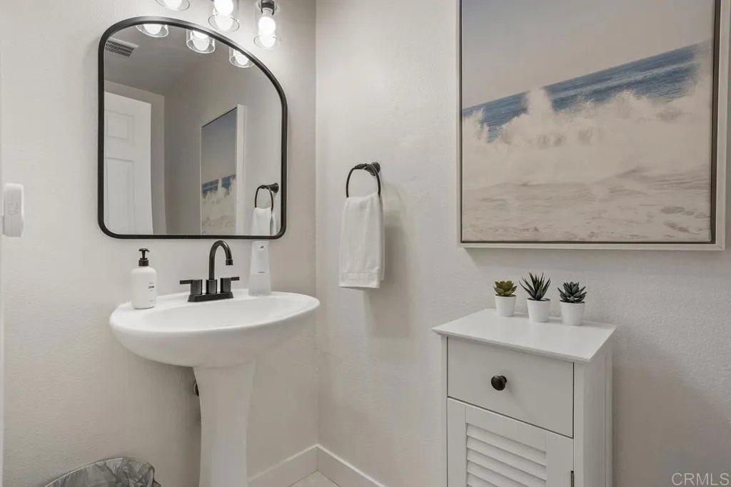 https://cdn.realtyfeed.com/cdn/127/306518846/720251f1e240967219392917423d0ef5.webp