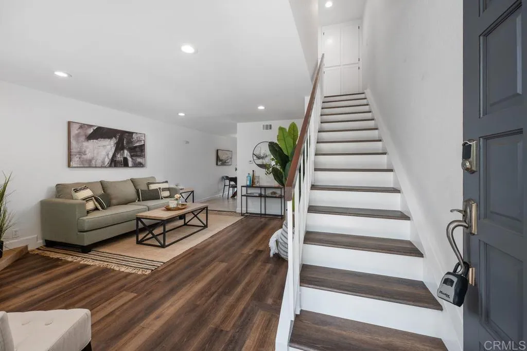 https://cdn.realtyfeed.com/cdn/127/306518863/68f04ed3b50f7964332bcf832489781c.webp