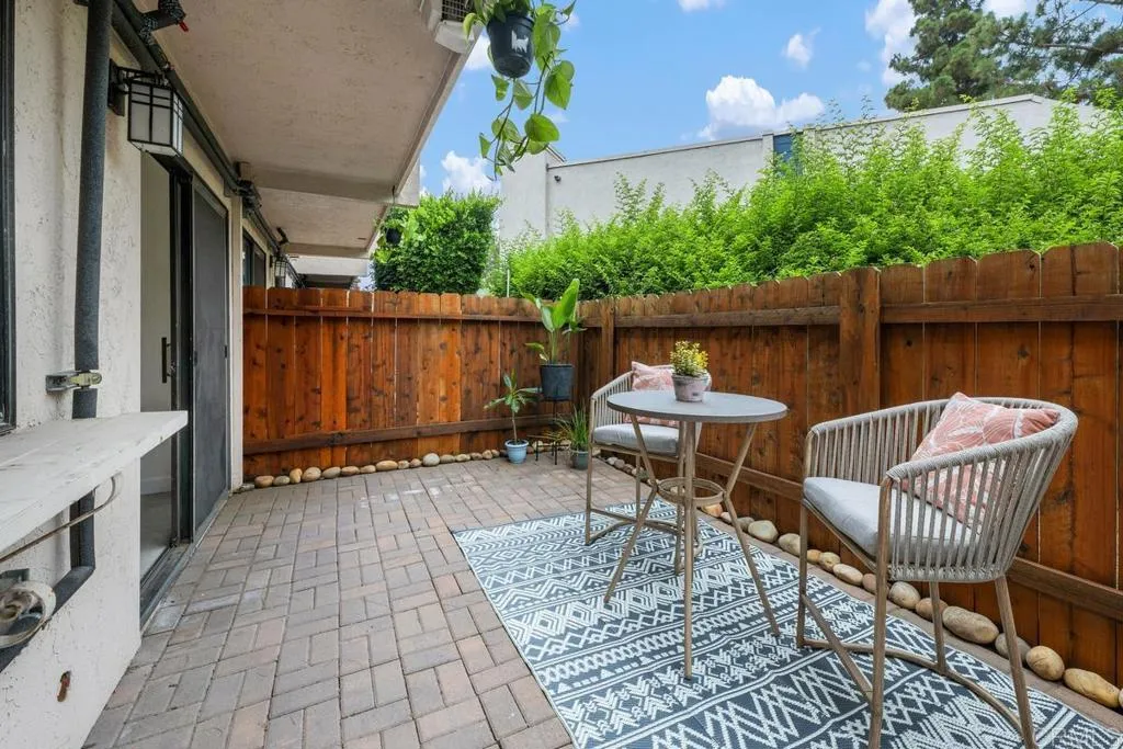 https://cdn.realtyfeed.com/cdn/127/306518863/97cd0906024bb90228a6b82e45c08cf0.webp