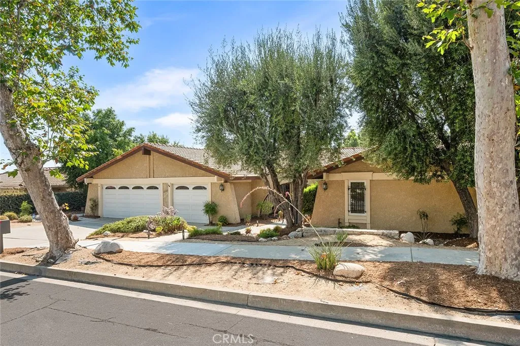 Claremont, CA 91711