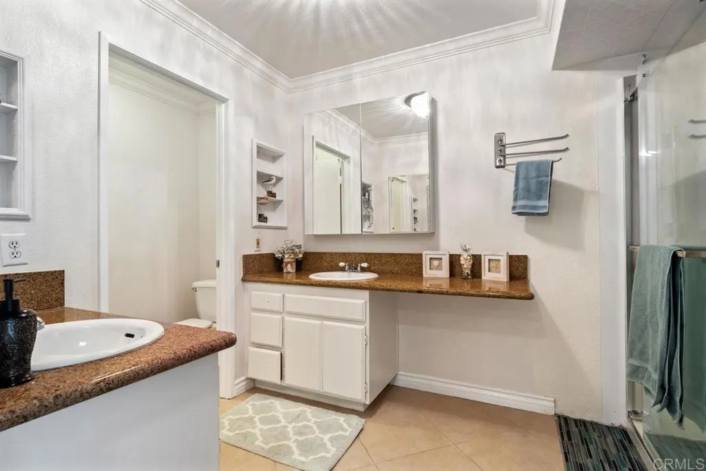 Photo #5: PTP2506212 Listing 
