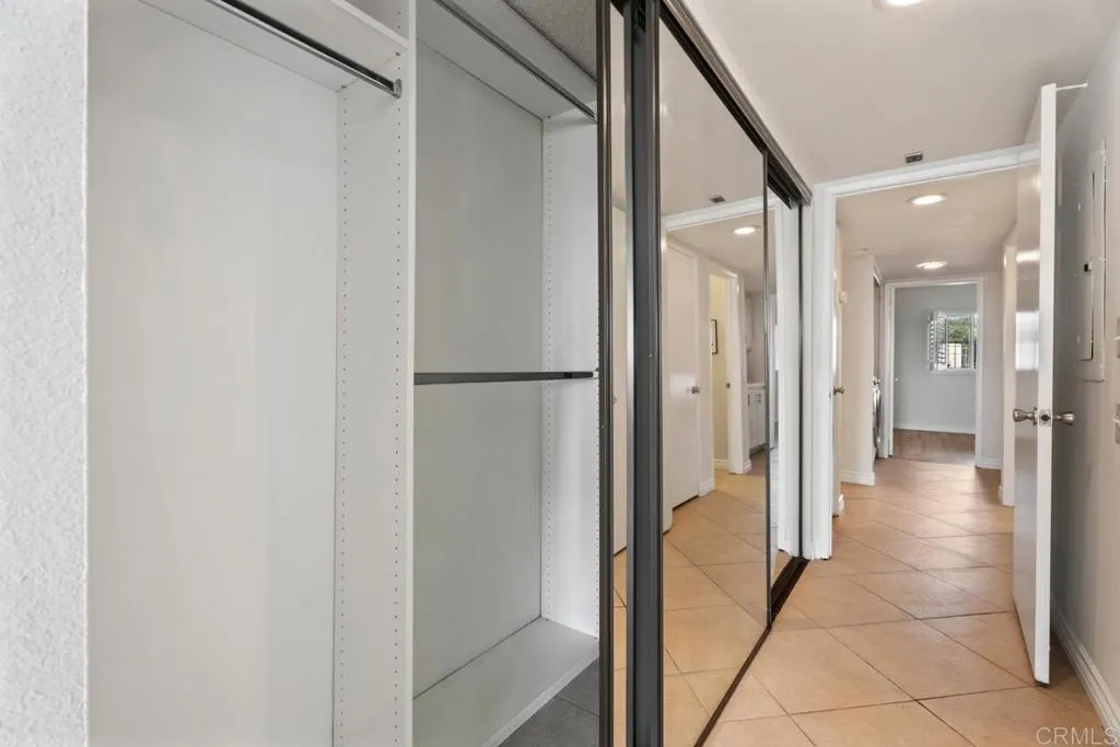 https://cdn.realtyfeed.com/cdn/127/306518885/56724258f15c6a5a4b354579908b7726.webp
