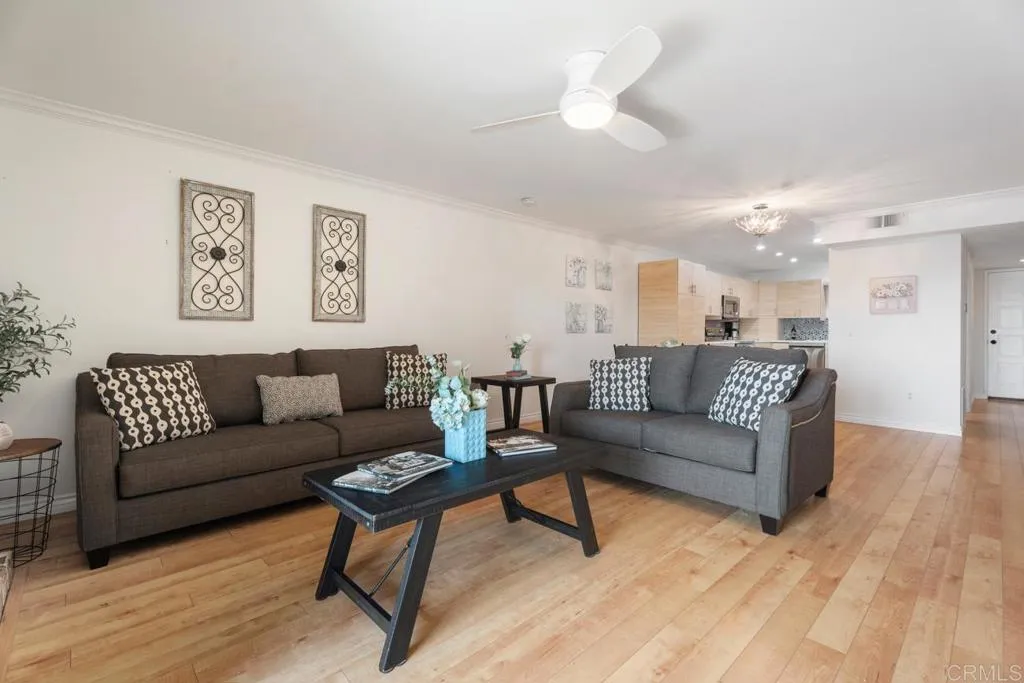 https://cdn.realtyfeed.com/cdn/127/306518885/76d5f65adf5b97e7845a31168b93ec3f.webp