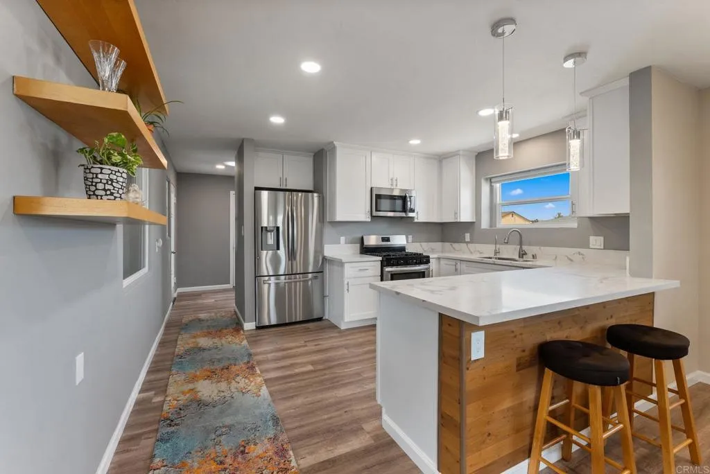 https://cdn.realtyfeed.com/cdn/127/306518898/f3b610f16e3fd95f0f6c071e27a469d9.webp