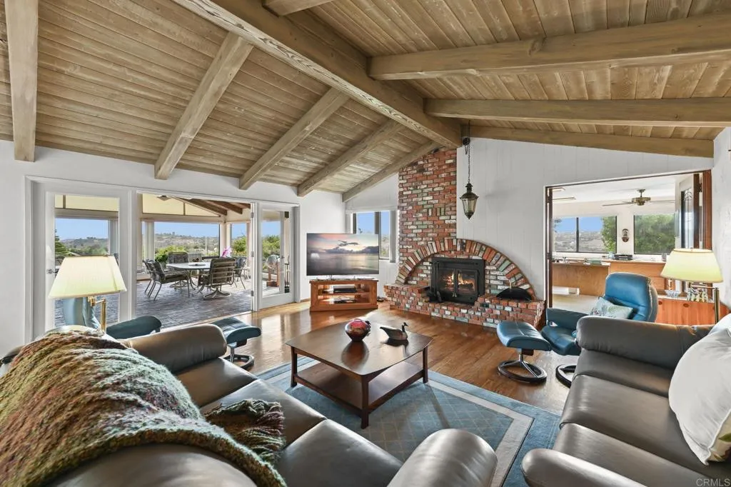 https://cdn.realtyfeed.com/cdn/127/306518927/69e185864d1f8957a9c0bba6855c2d82.webp