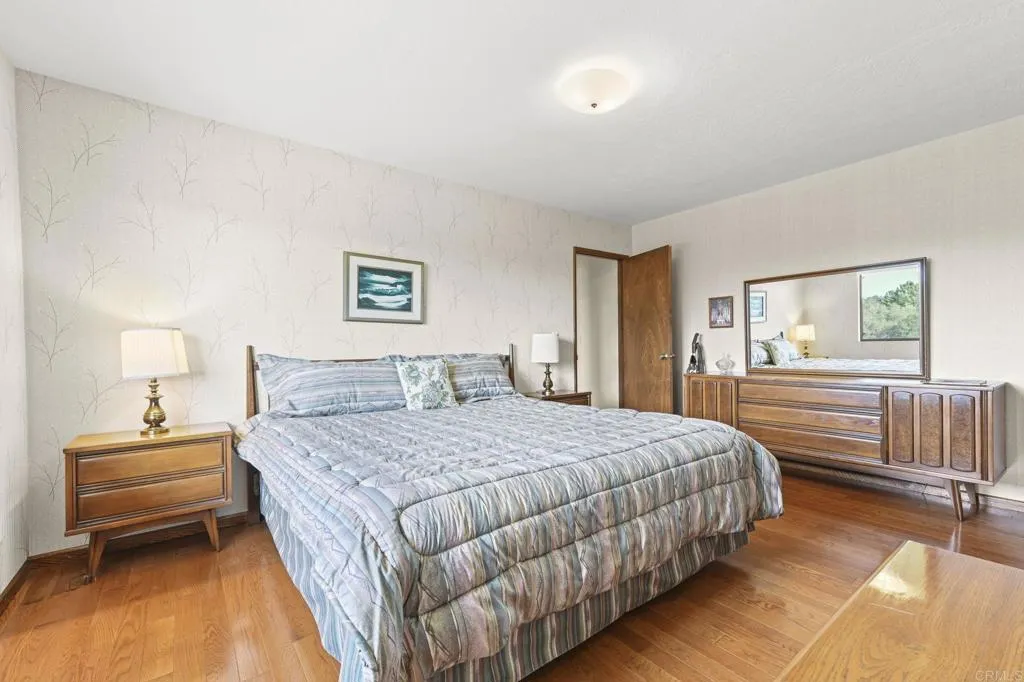 https://cdn.realtyfeed.com/cdn/127/306518927/ca62836dda7f12f021ff82940732988c.webp