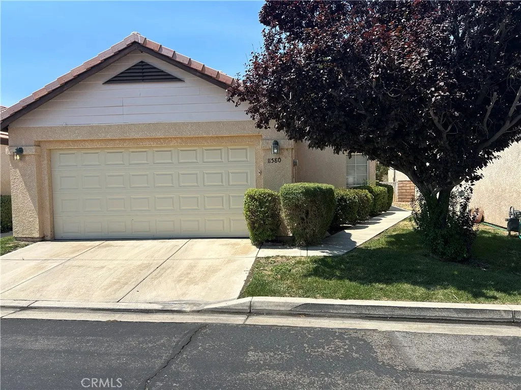 11580 Oak Street, Apple Valley, CA 92308 - Photo 2 of 24, Apple Valley, CA