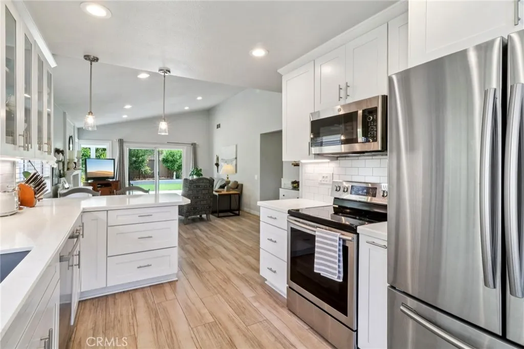 https://cdn.realtyfeed.com/cdn/127/306518971/34cc0ee020f83d4e5e354844764044cc.webp