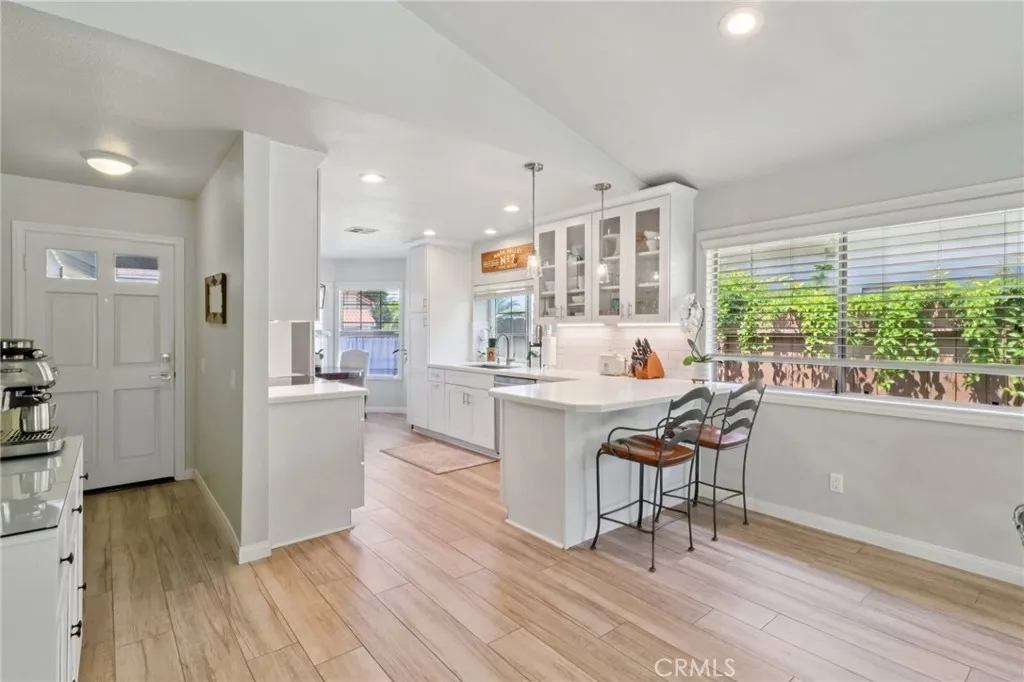 https://cdn.realtyfeed.com/cdn/127/306518971/7cf8ac780d6b2ecf71b8968d326976c9.webp