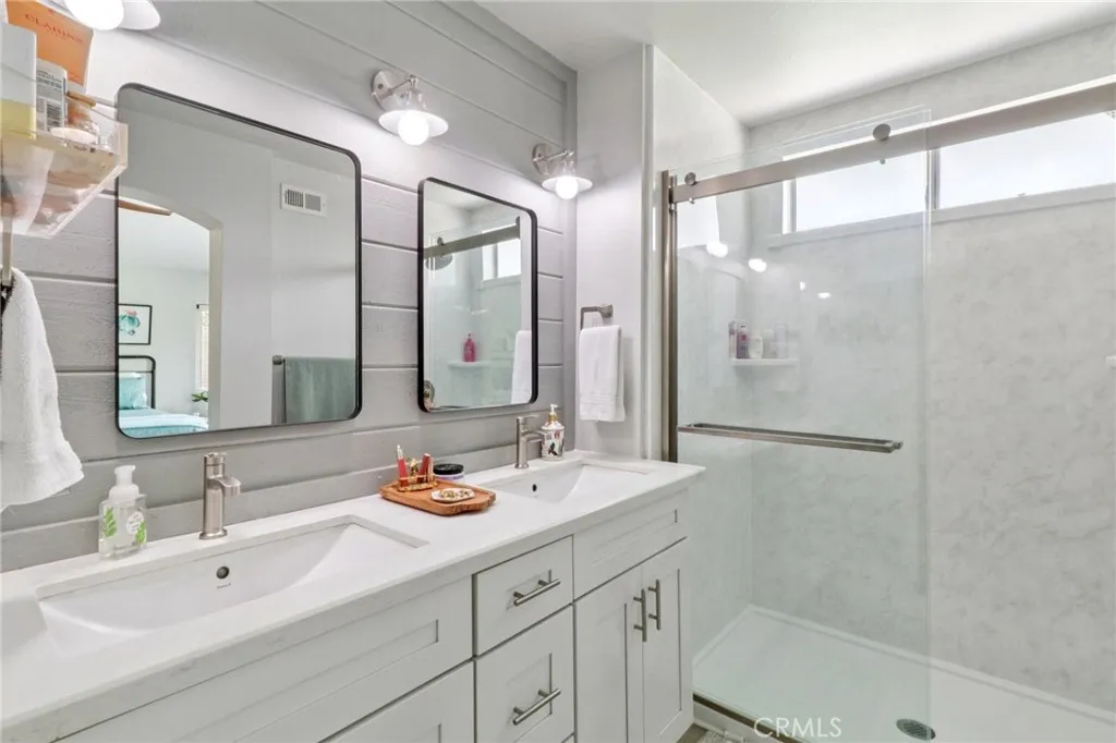 https://cdn.realtyfeed.com/cdn/127/306518971/8b5059e32f45868c4fbcd2c6db81b9c7.webp