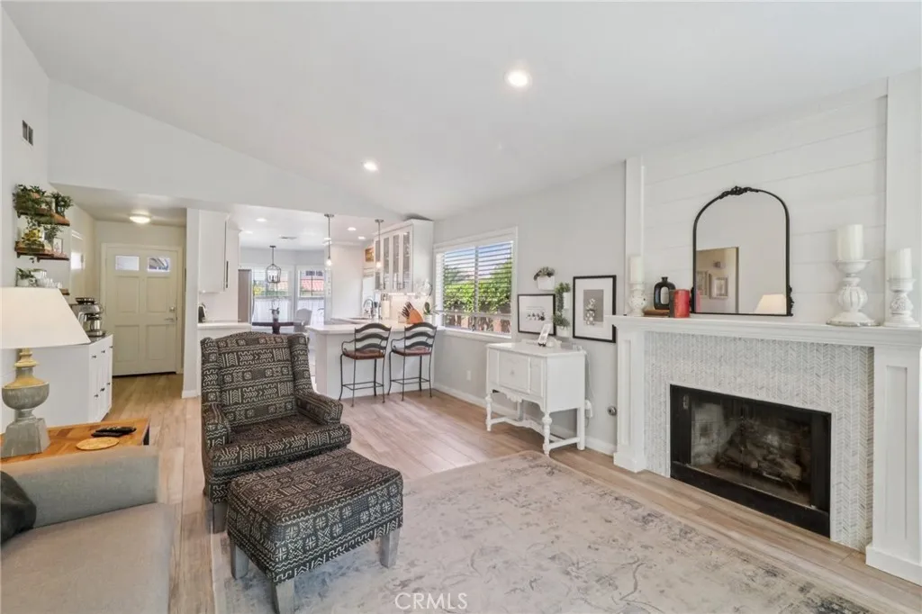 https://cdn.realtyfeed.com/cdn/127/306518971/d5d0bff06b9217f8988de3ae026b12fd.webp