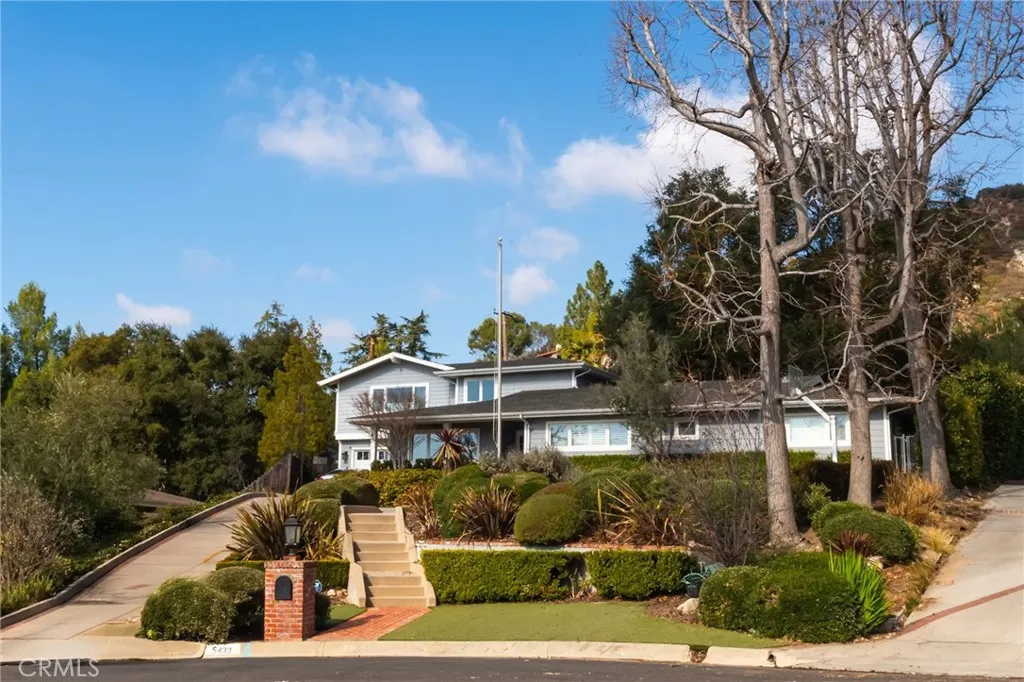 La Canada Flintridge, CA 91011