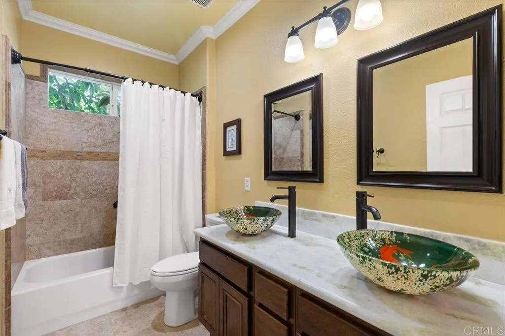 https://cdn.realtyfeed.com/cdn/127/306518997/031ddfbf9433701691d52e3b964d7c08.webp