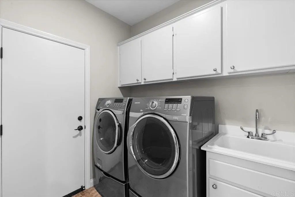 https://cdn.realtyfeed.com/cdn/127/306518997/3681ab0a9a3b0a25bb4baf75e4c9d43f.webp