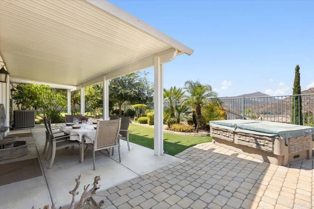 https://cdn.realtyfeed.com/cdn/127/306518997/8c119546709bc0e4c2da3b145ba21d39.webp