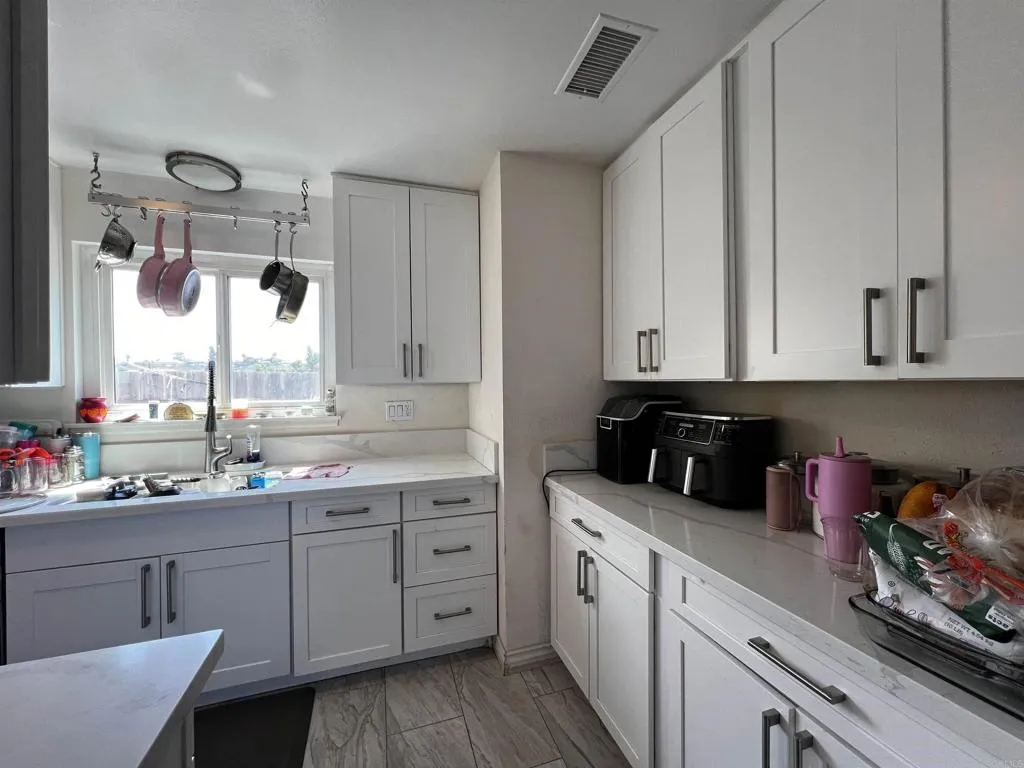 https://cdn.realtyfeed.com/cdn/127/306519037/5ffa2477bbc3032c161c5f019452b7a9.webp