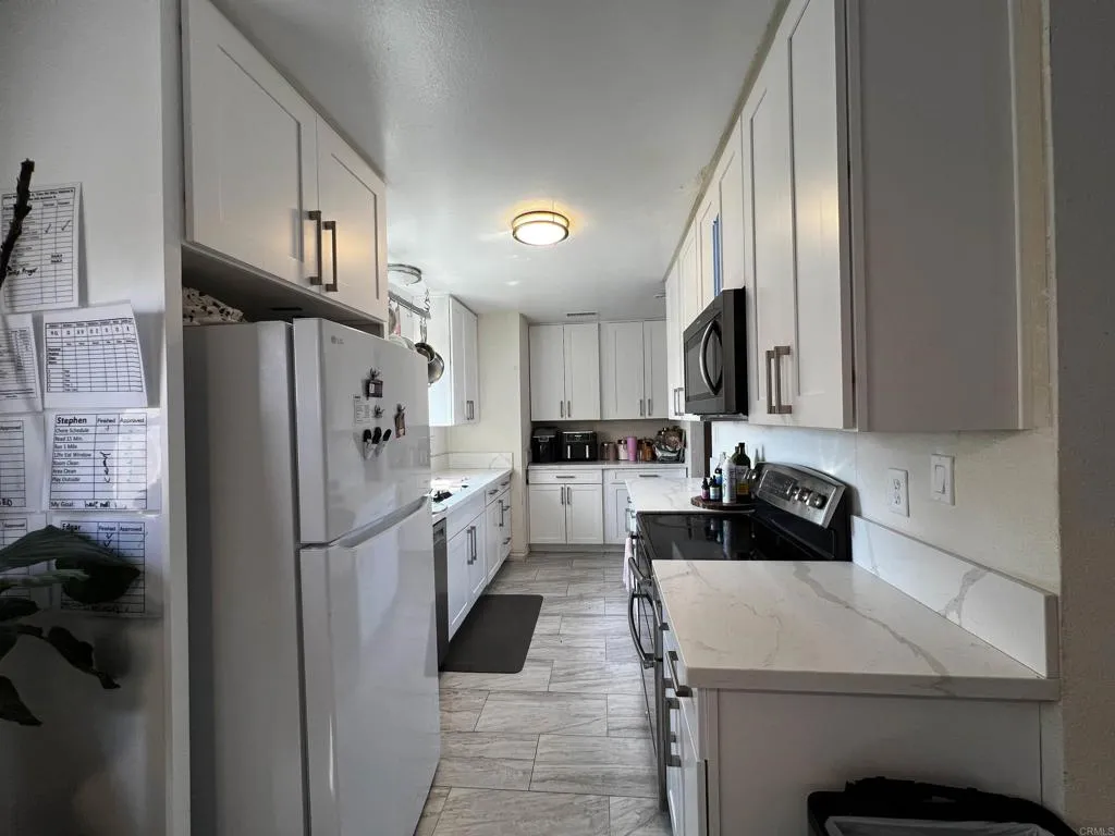 https://cdn.realtyfeed.com/cdn/127/306519037/b9f34765533c0f34454810fa54f96e2f.webp