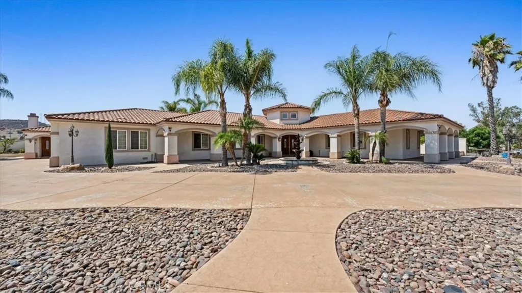 Menifee, CA 92584