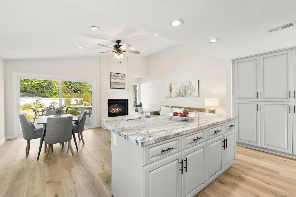 https://cdn.realtyfeed.com/cdn/127/306519094/25bcb5aa219a577870017ebf171e0029.webp