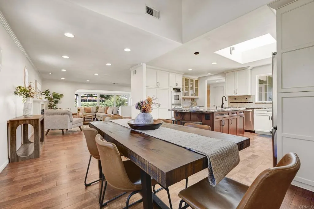 https://cdn.realtyfeed.com/cdn/127/306519109/3db39afaf301d20850b9d81722f25632.webp