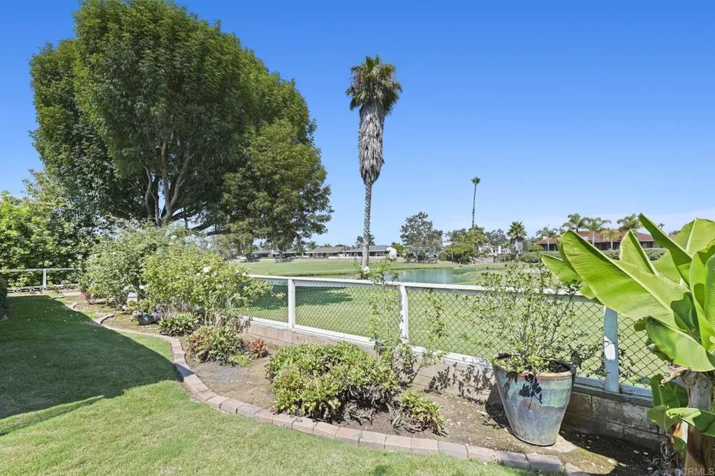 1051 La Reina Drive
