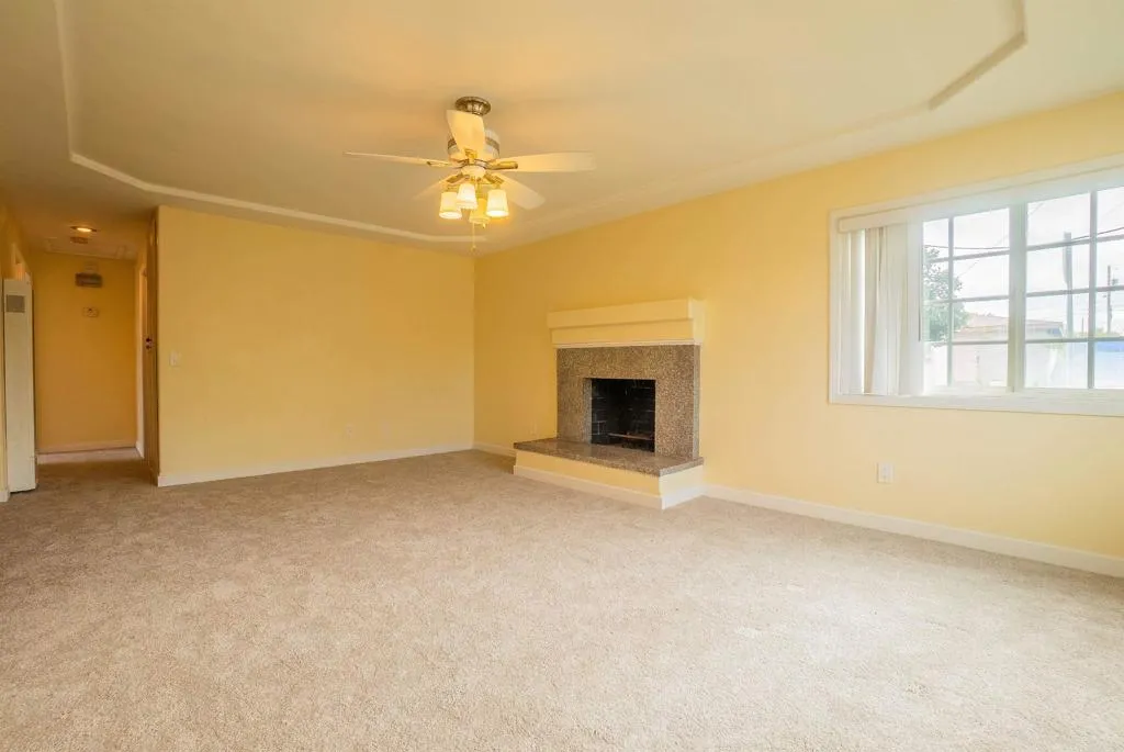 https://cdn.realtyfeed.com/cdn/127/306519161/05ba7b1550d947a45e67f59be8efc544.webp