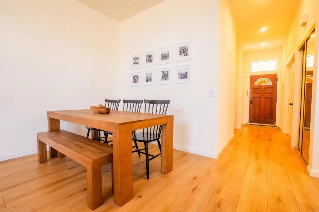 https://cdn.realtyfeed.com/cdn/127/306519167/8eaf387035cf79f24eb923cdece42145.webp