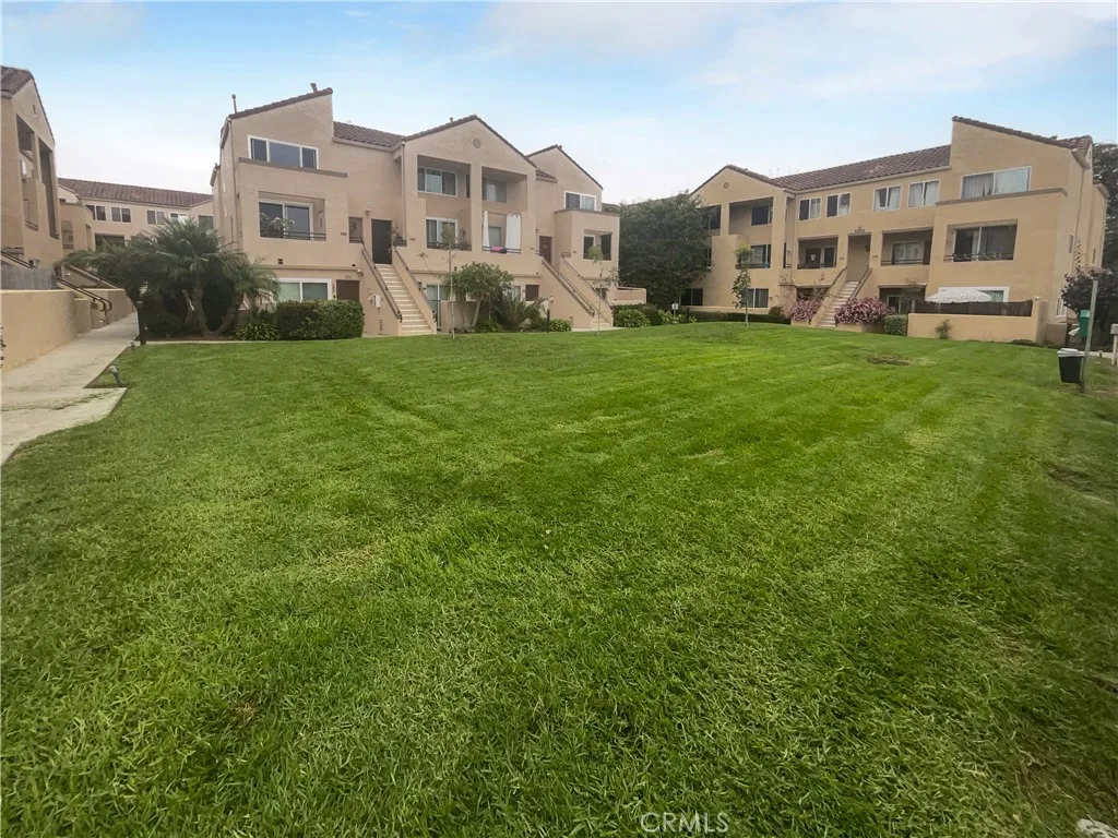 https://cdn.realtyfeed.com/cdn/127/306519189/4f14d85a30c544dab49d238d3e0f59f0.webp