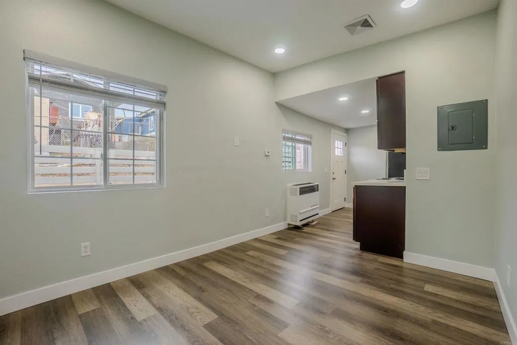 https://cdn.realtyfeed.com/cdn/127/306519223/f4a813adfd6027ac2383c9fd0334abc4.webp