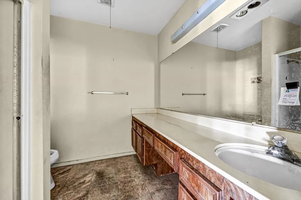 https://cdn.realtyfeed.com/cdn/127/306519228/27c7165559276e5ffd011f3dd6db08af.webp