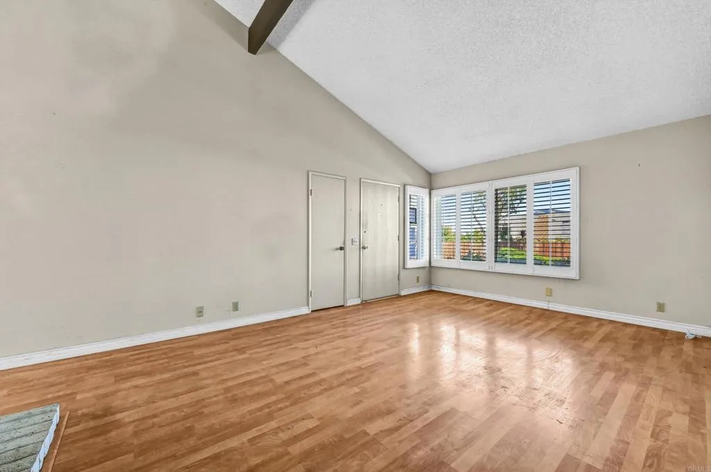 https://cdn.realtyfeed.com/cdn/127/306519228/8c5c9438b1017bd80575f54be441a8de.webp