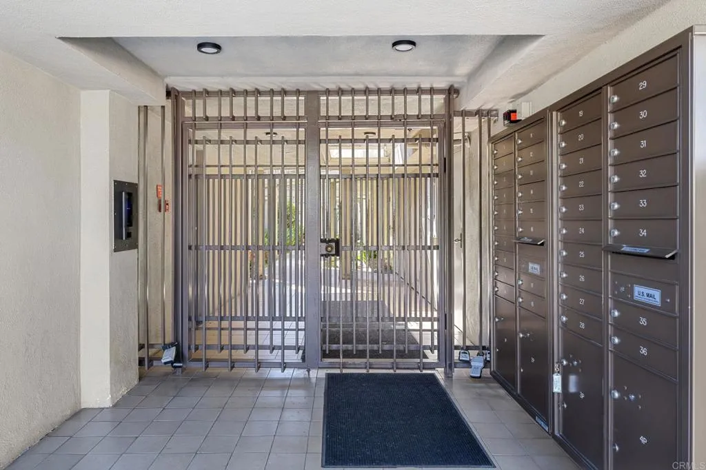 https://cdn.realtyfeed.com/cdn/127/306519254/2d4b7294c119f54425c4d391cccdb616.webp