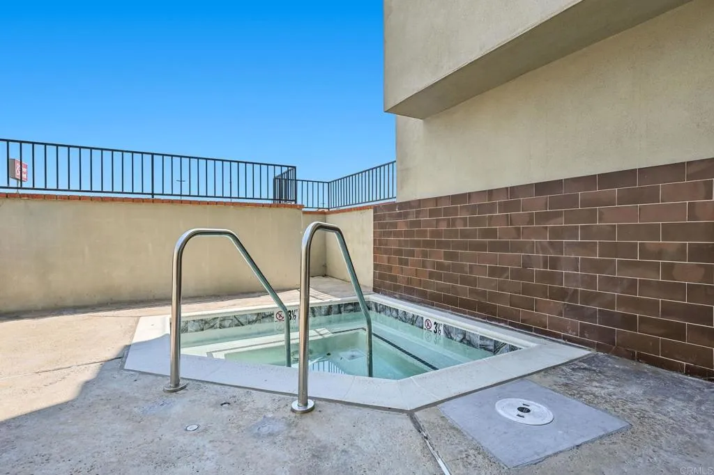 https://cdn.realtyfeed.com/cdn/127/306519254/43c3d3737a40bffa7383f301e473058d.webp