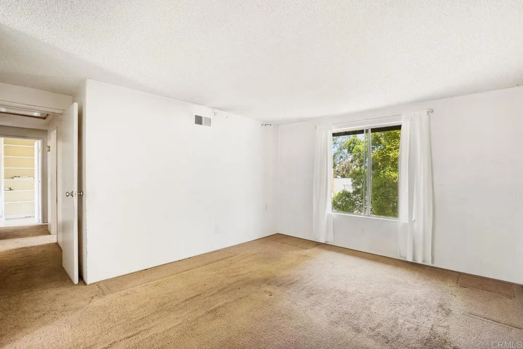 https://cdn.realtyfeed.com/cdn/127/306519267/200e4512f182d48e718c14c7d2f5f3e3.webp