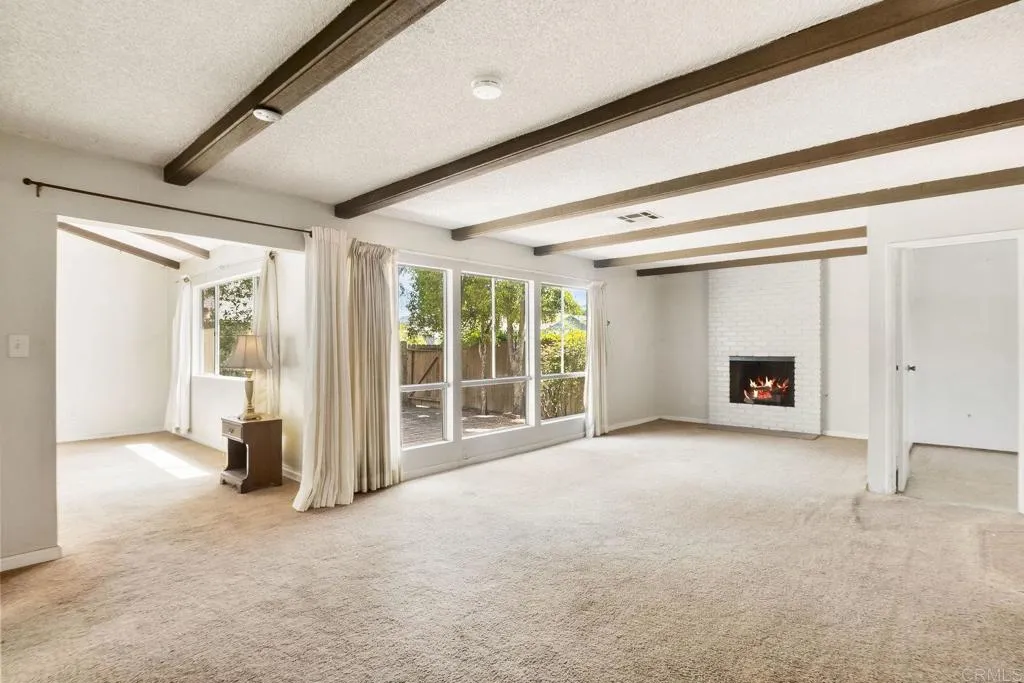 https://cdn.realtyfeed.com/cdn/127/306519267/51f291c4b29c809894f50109fbb5438d.webp