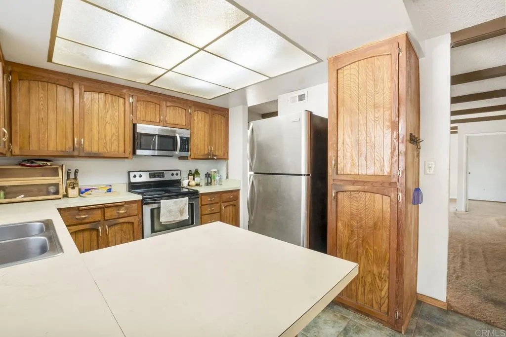 https://cdn.realtyfeed.com/cdn/127/306519267/b5511d9d2f83921c990d410553707b15.webp