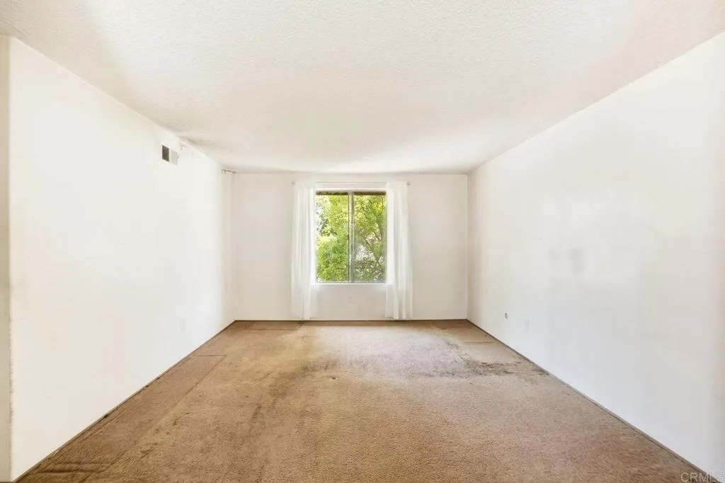 https://cdn.realtyfeed.com/cdn/127/306519267/e3503944d5210b9f48d7180487e6016d.webp
