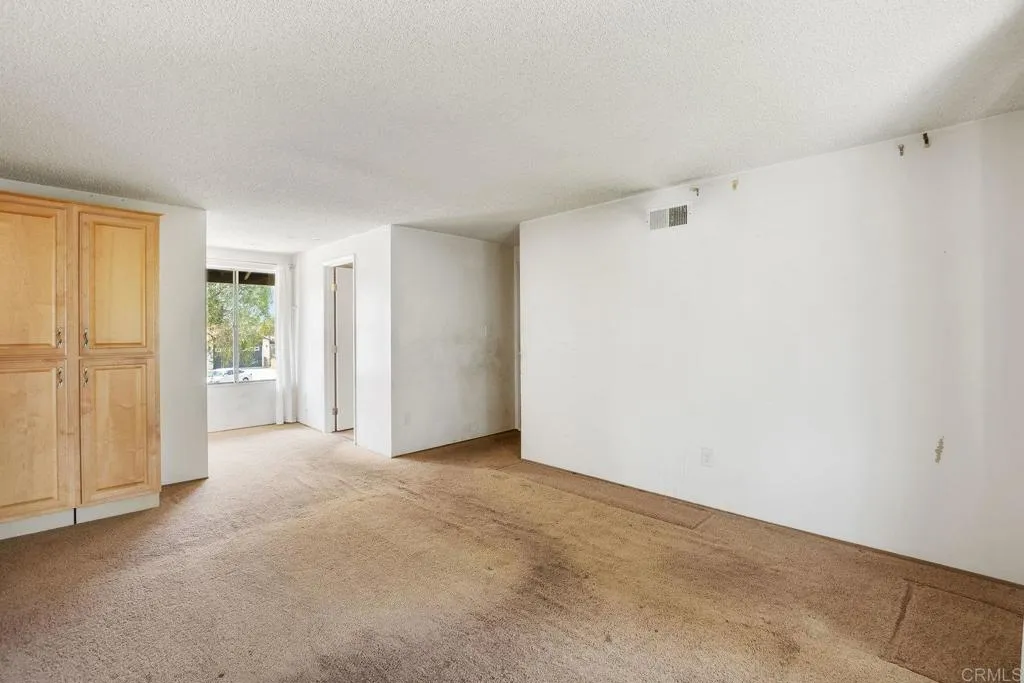 https://cdn.realtyfeed.com/cdn/127/306519267/fe6fb1849d4d56e2fc2c674a276c3800.webp