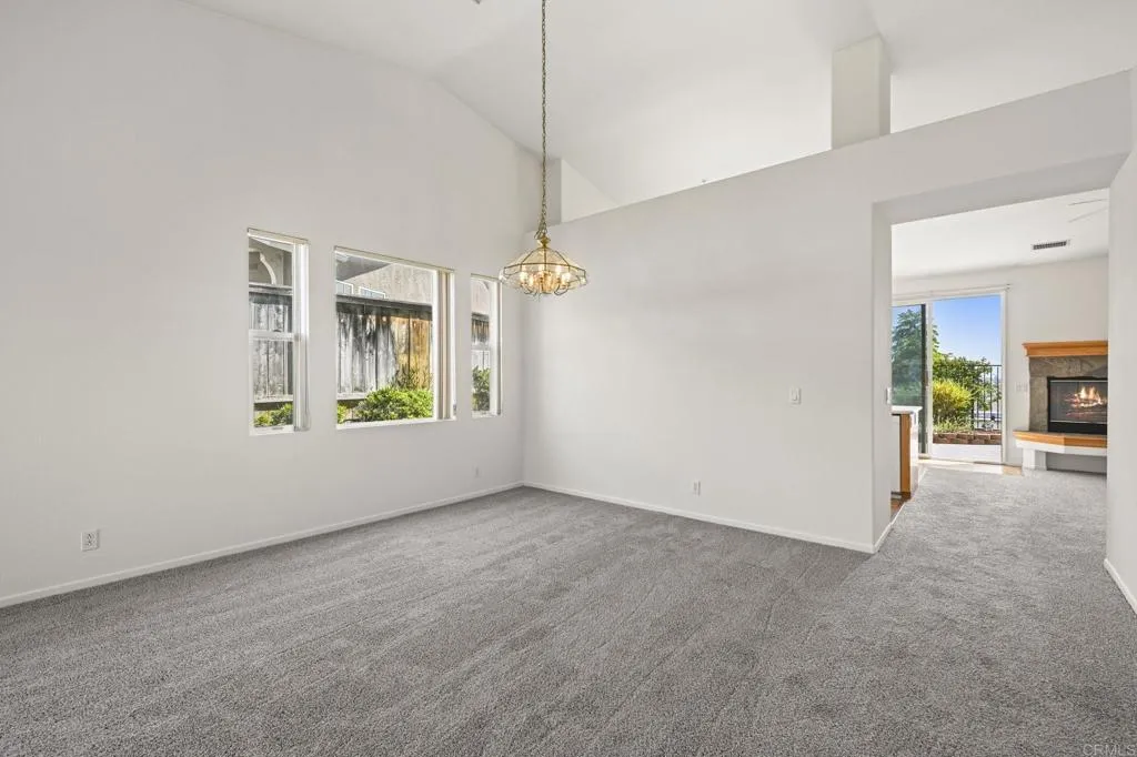 https://cdn.realtyfeed.com/cdn/127/306519322/873c2c97f605780679bf5b535dbc1c02.webp