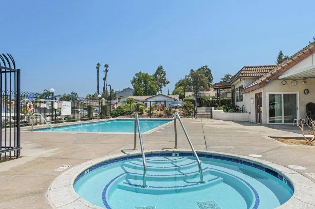 https://cdn.realtyfeed.com/cdn/127/306519328/910380b1963c41449d799e91c2b9c9d6.webp