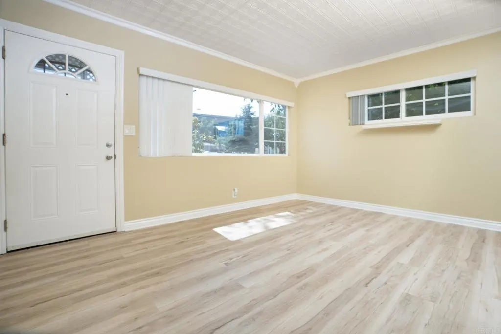 https://cdn.realtyfeed.com/cdn/127/306519363/8398be404b929582cbac6cf345887dd9.webp