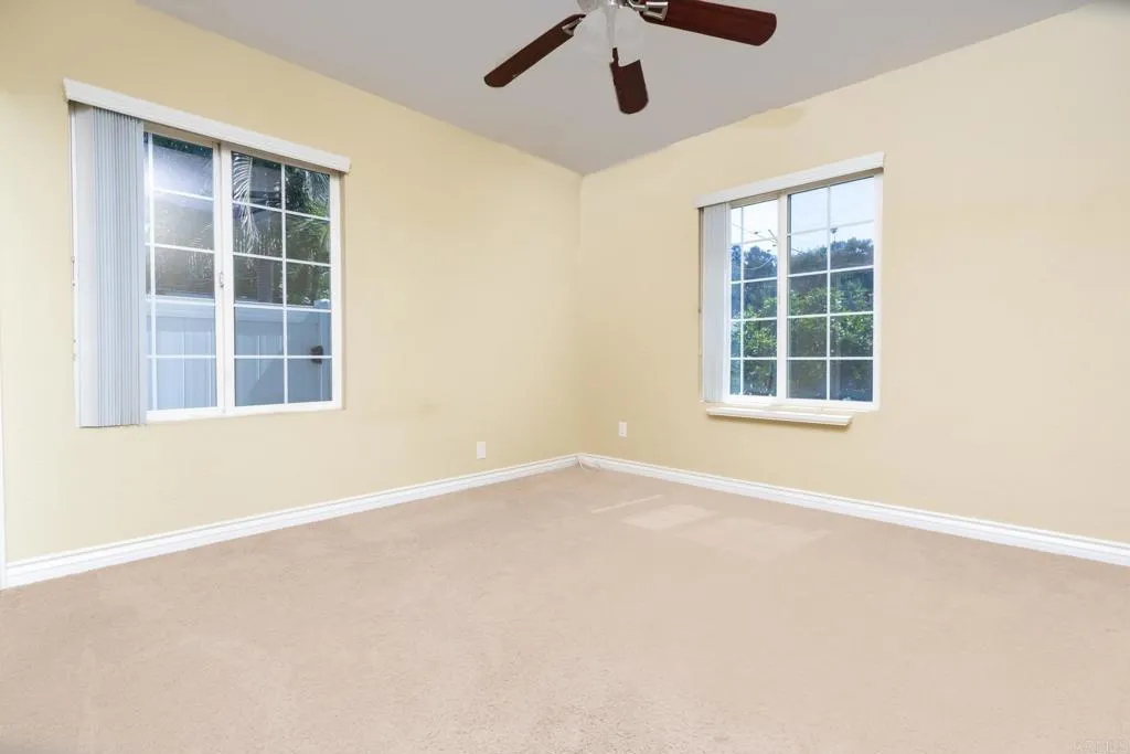 https://cdn.realtyfeed.com/cdn/127/306519363/da14ef64272d3c2333aeee79b0f8efeb.webp