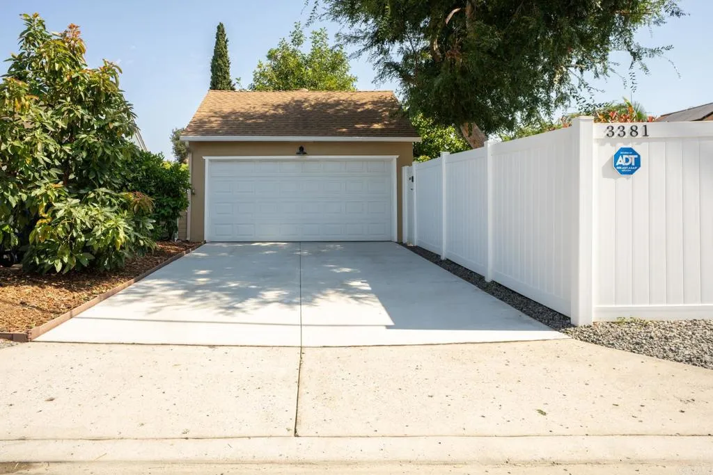 https://cdn.realtyfeed.com/cdn/127/306519363/e739706961ffd006379025b616e4ae36.webp
