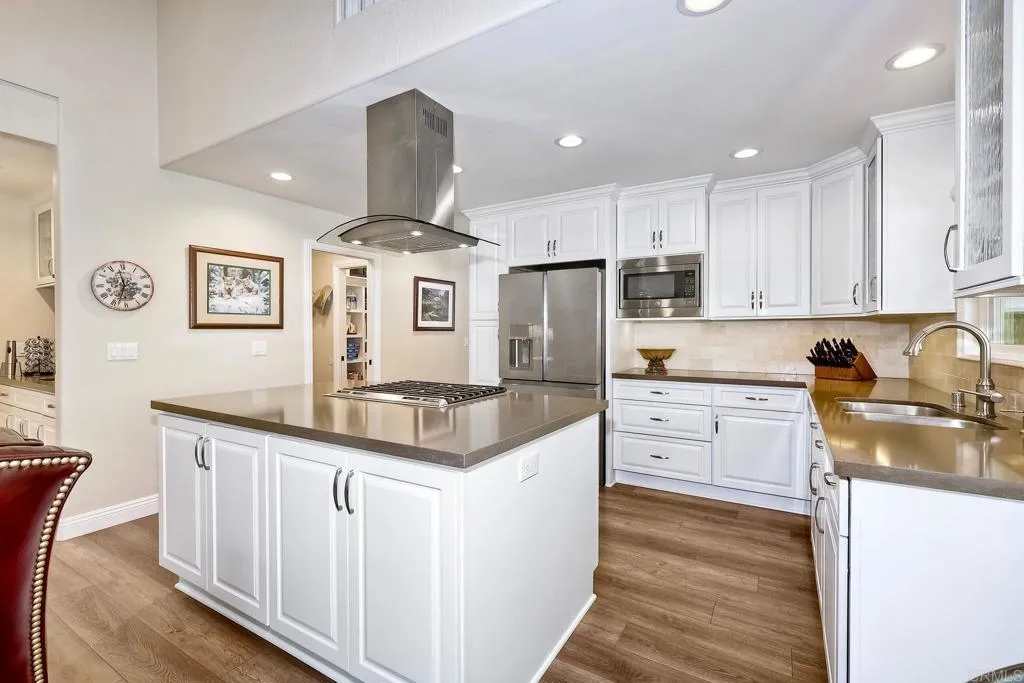 https://cdn.realtyfeed.com/cdn/127/306519389/f6dd2691be8289c676ad7b85ac165a1f.webp