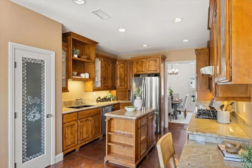 https://cdn.realtyfeed.com/cdn/127/306519401/160dae47e880e823255b11ab2336533e.webp